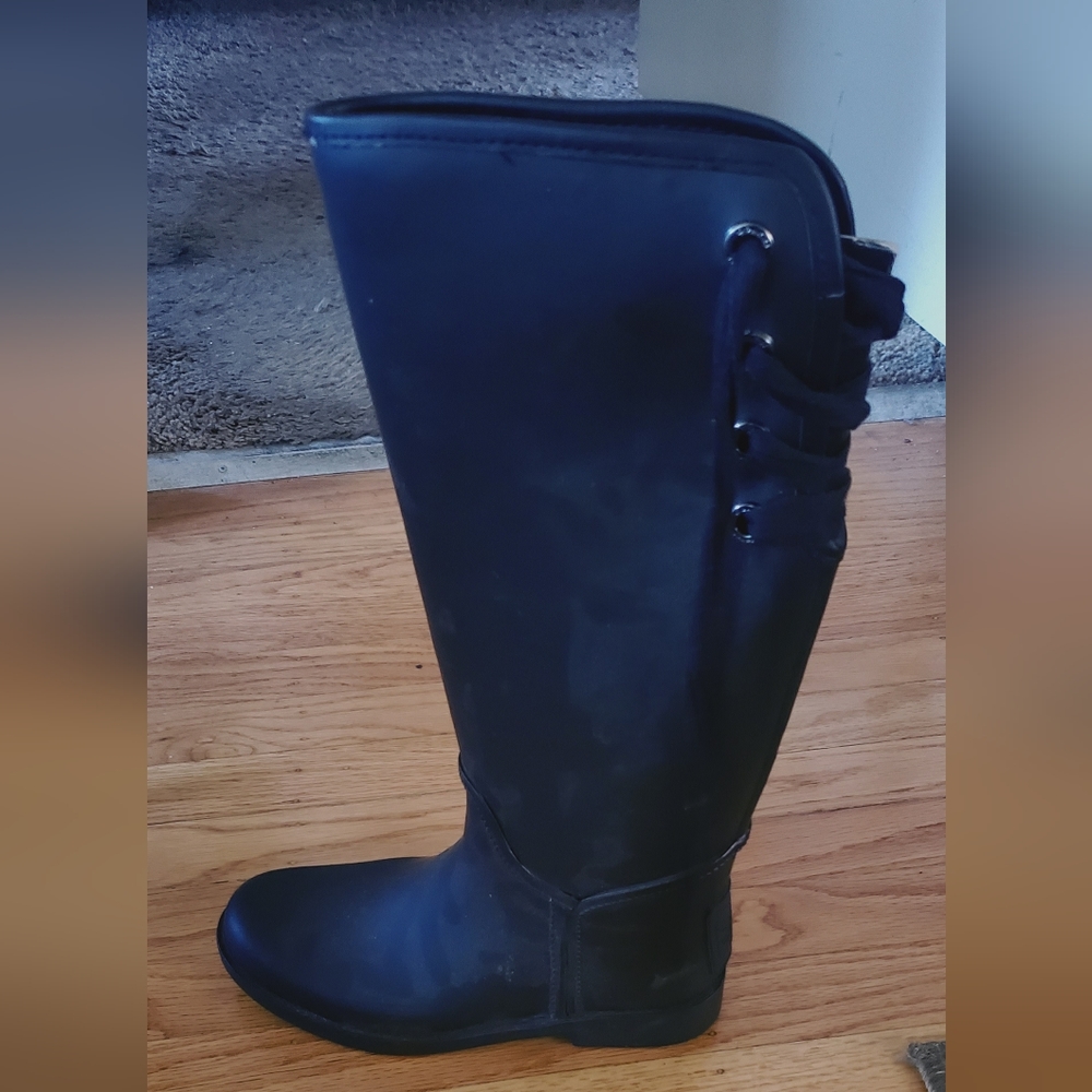 Coach boots